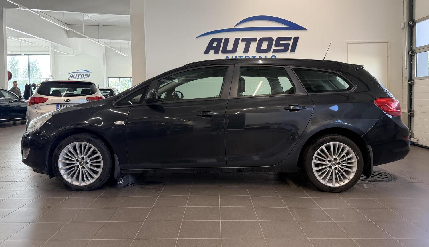 Opel Astra vaihtoauto
