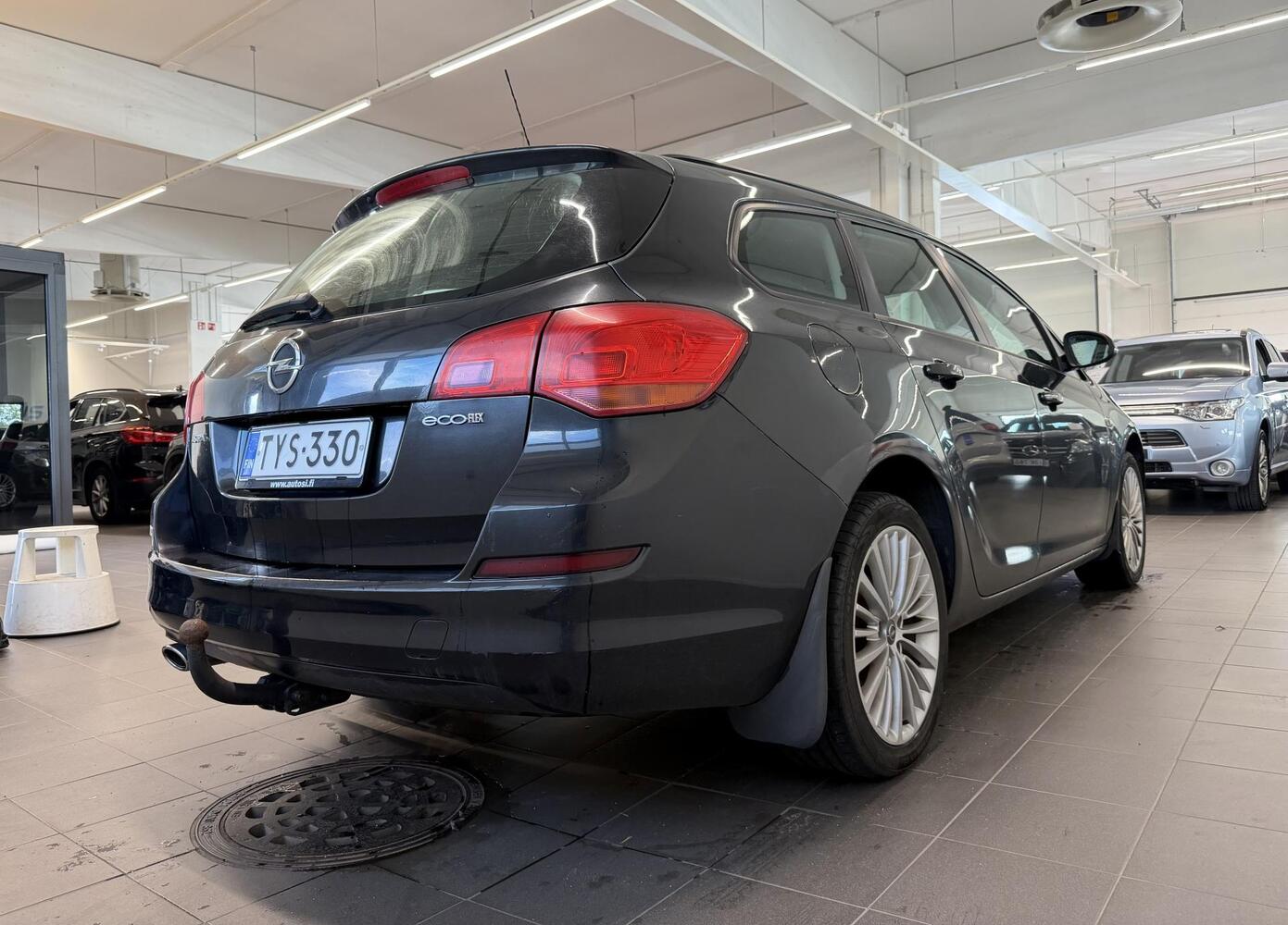 Opel Astra vaihtoauto