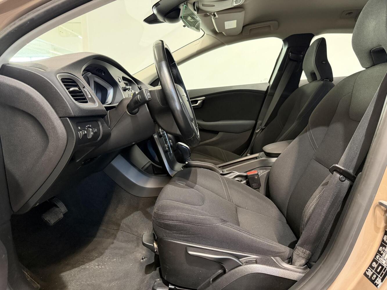 Volvo V40 vaihtoauto