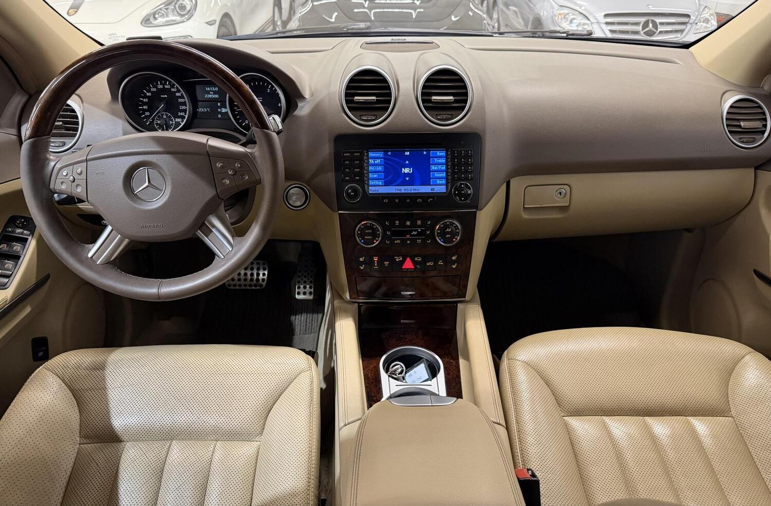 Mercedes-Benz ML vaihtoauto