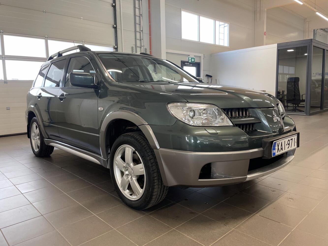 Mitsubishi Outlander vaihtoauto