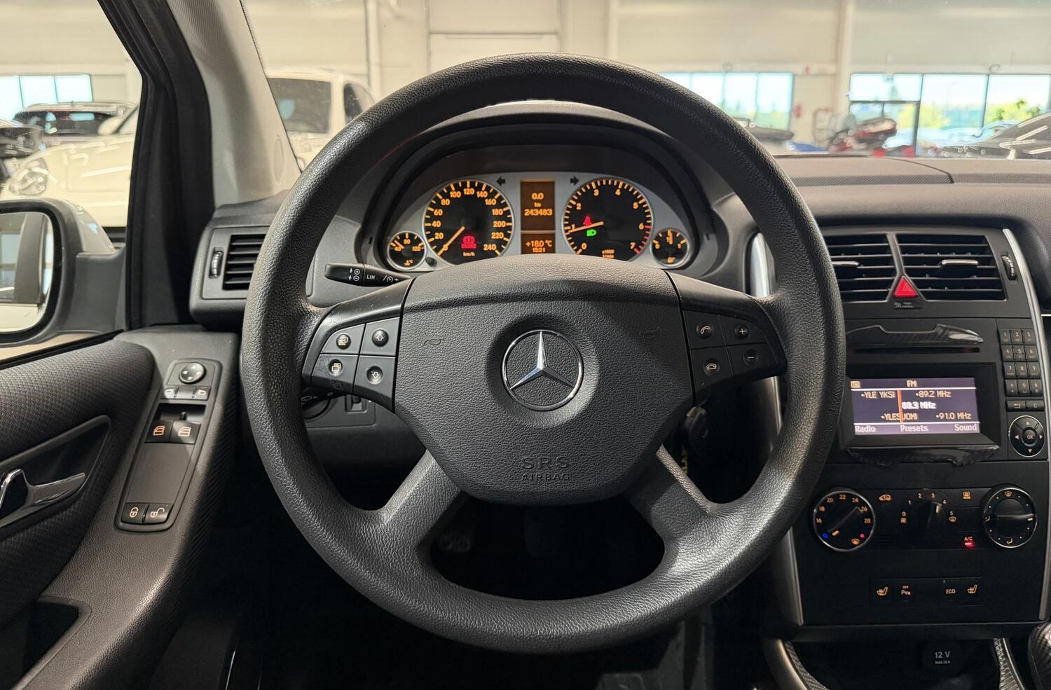 Mercedes-Benz B vaihtoauto