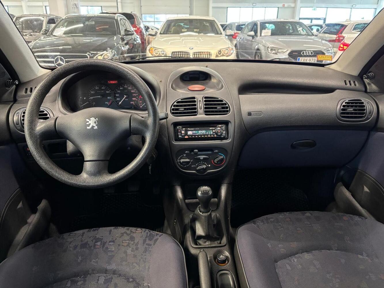 Peugeot 206 vaihtoauto