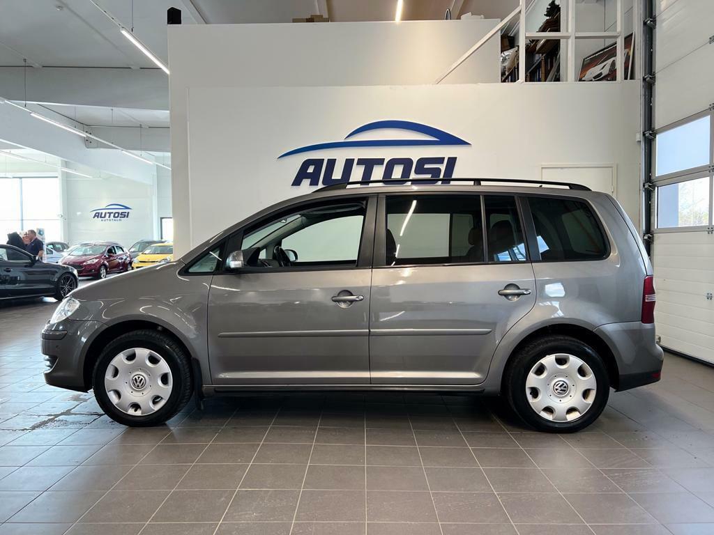 Volkswagen Touran vaihtoauto