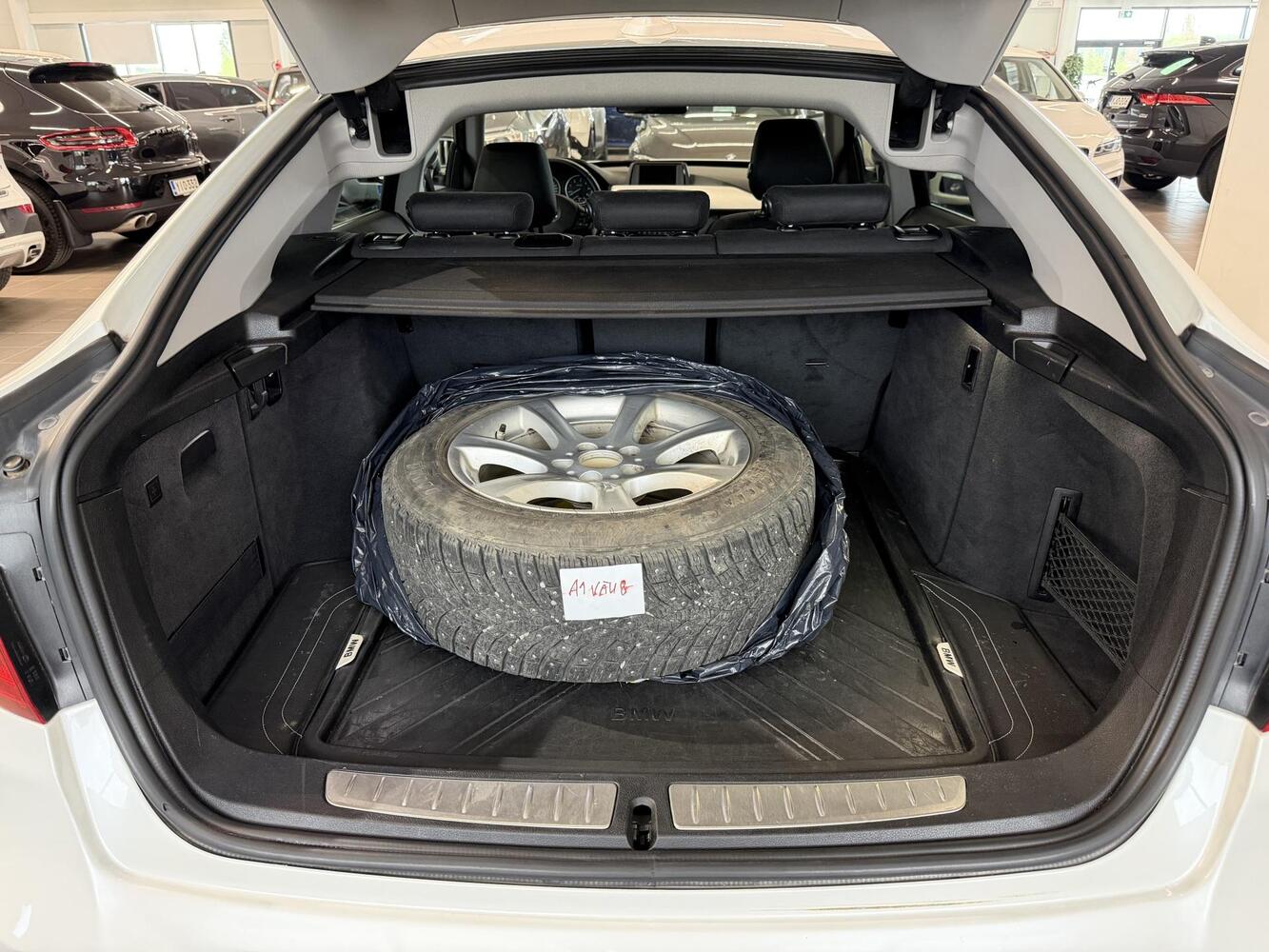 BMW 320 vaihtoauto