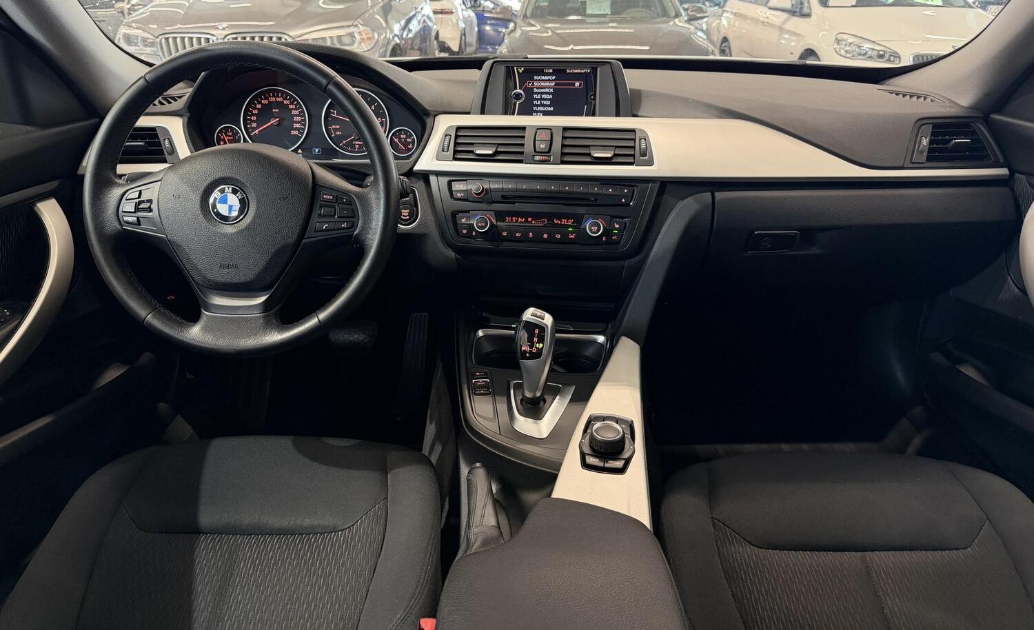 BMW 320 vaihtoauto