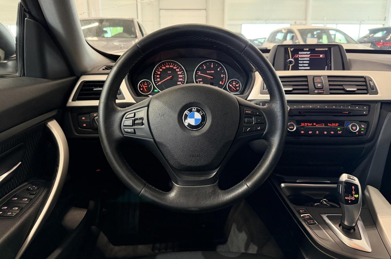 BMW 320 vaihtoauto