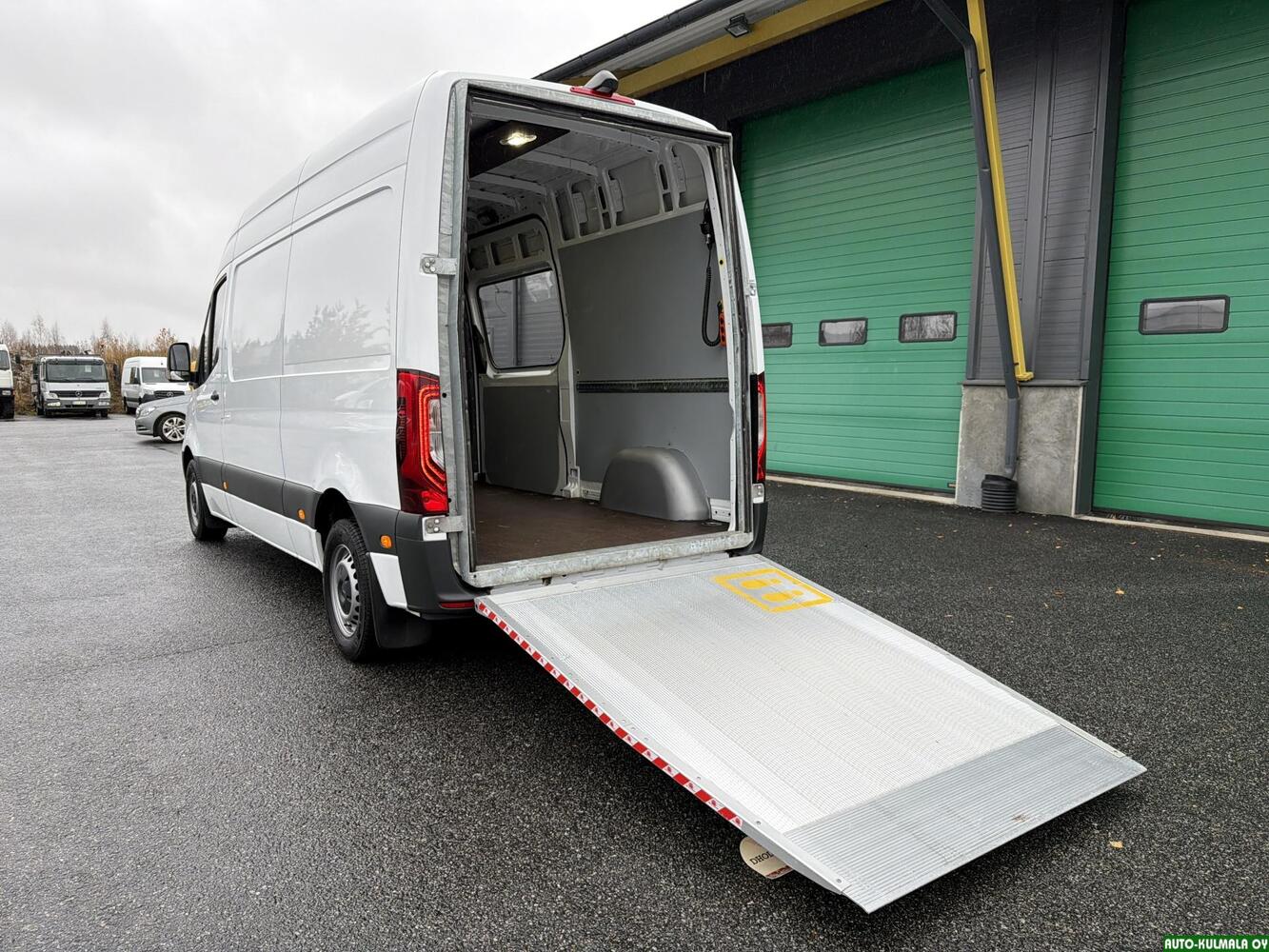 Mercedes-Benz Sprinter vaihtoauto