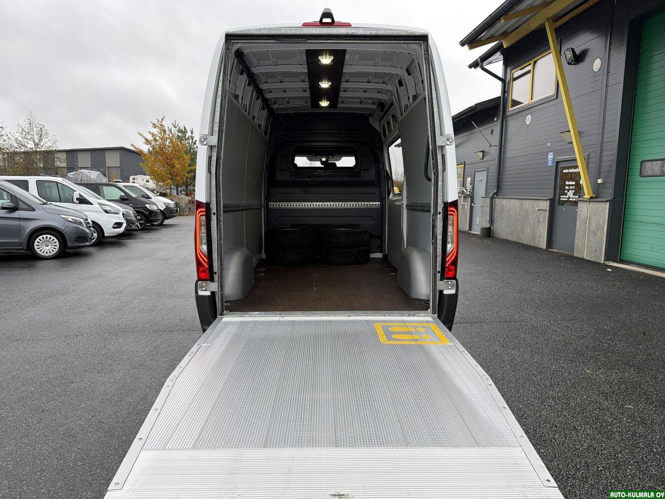 Mercedes-Benz Sprinter vaihtoauto