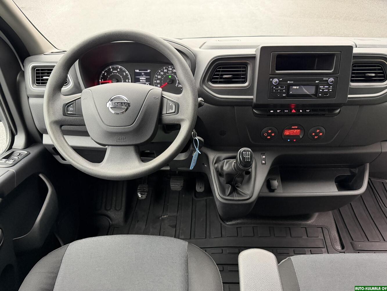Nissan NV400 vaihtoauto