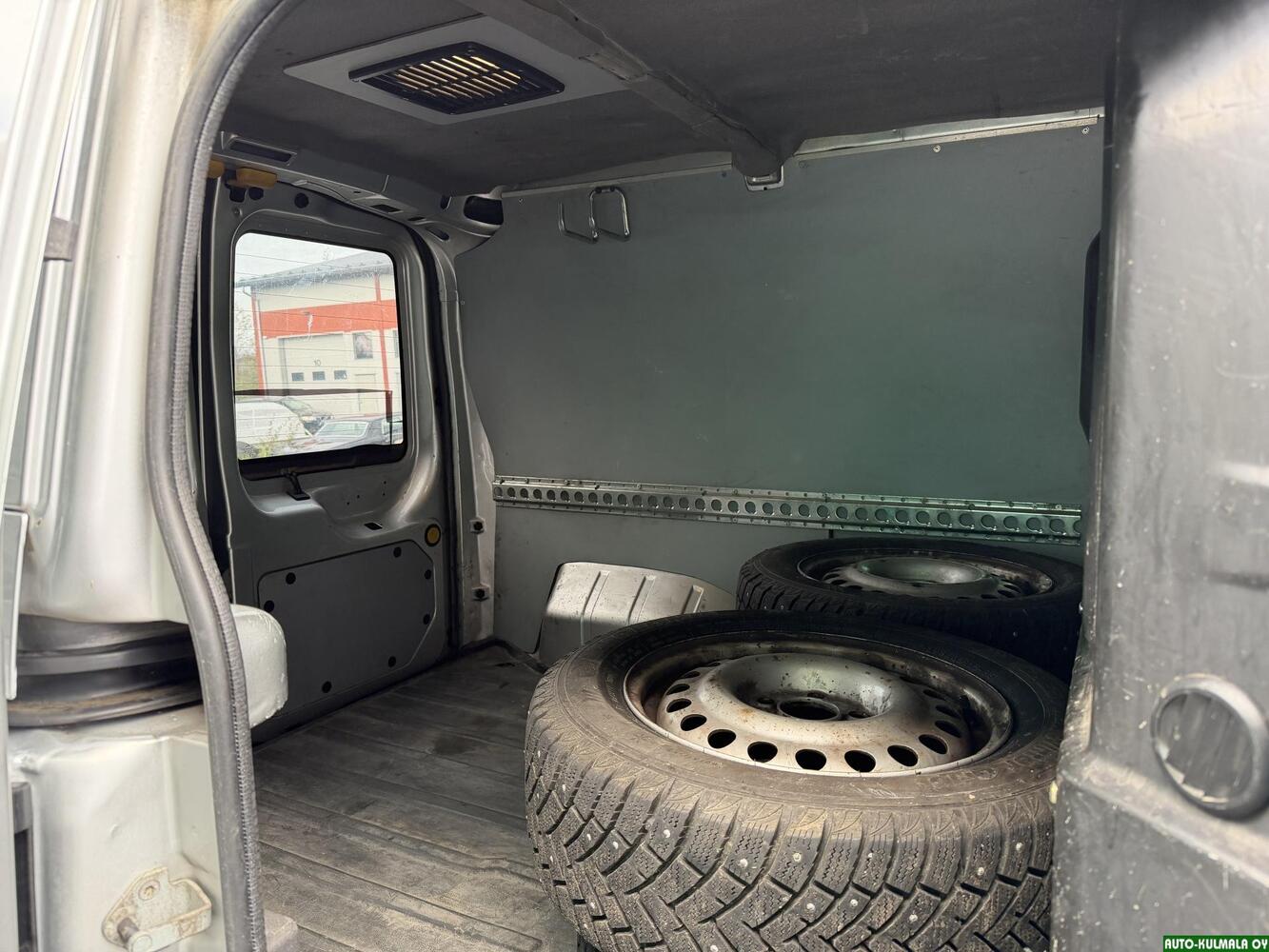 Ford Transit Connect vaihtoauto