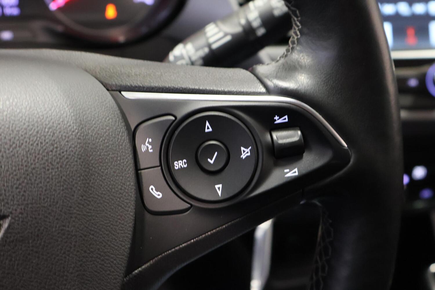Opel Crossland X vaihtoauto