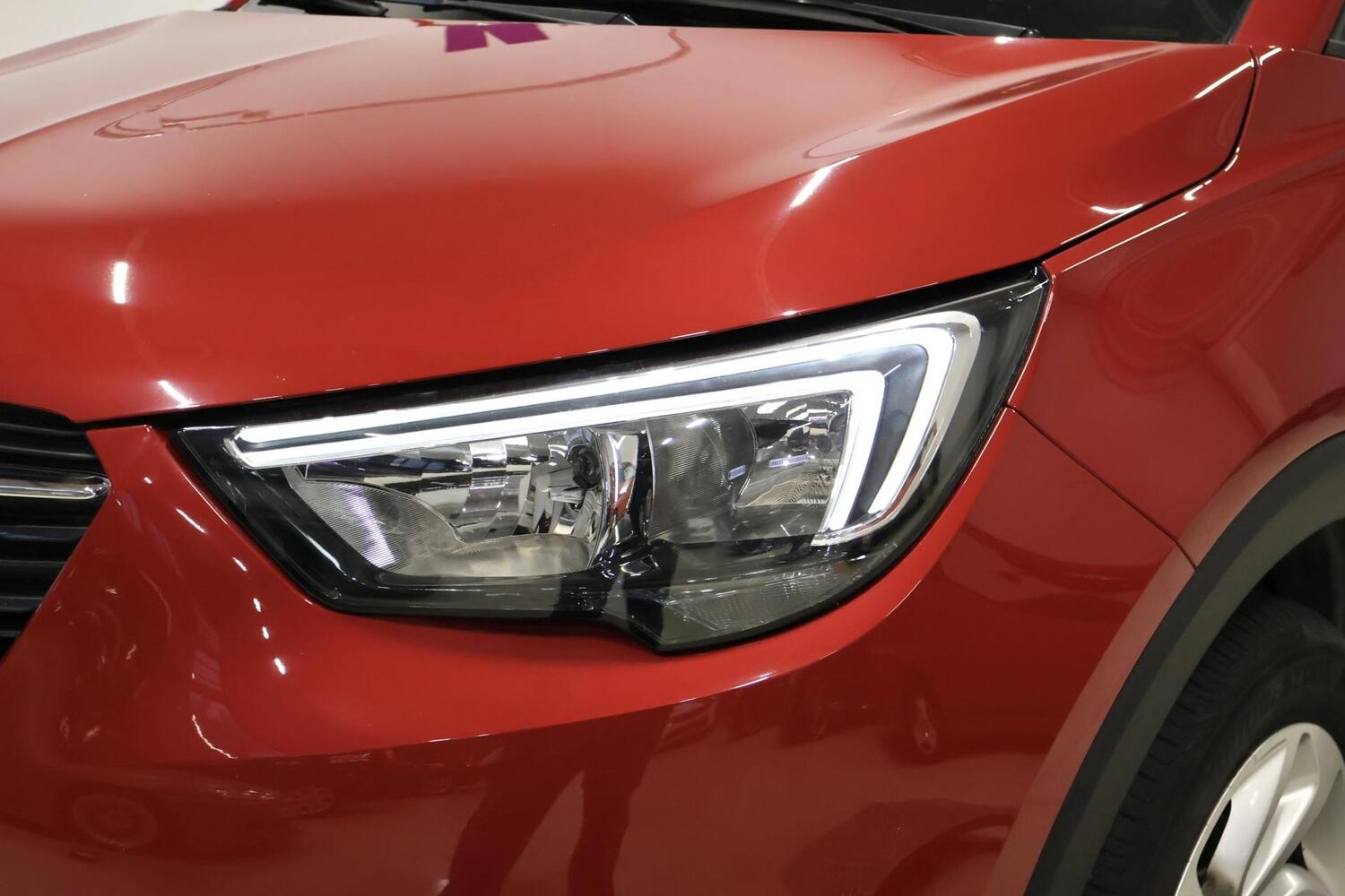 Opel Crossland X vaihtoauto