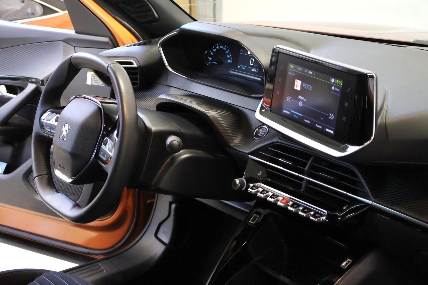 Peugeot e-2008 vaihtoauto