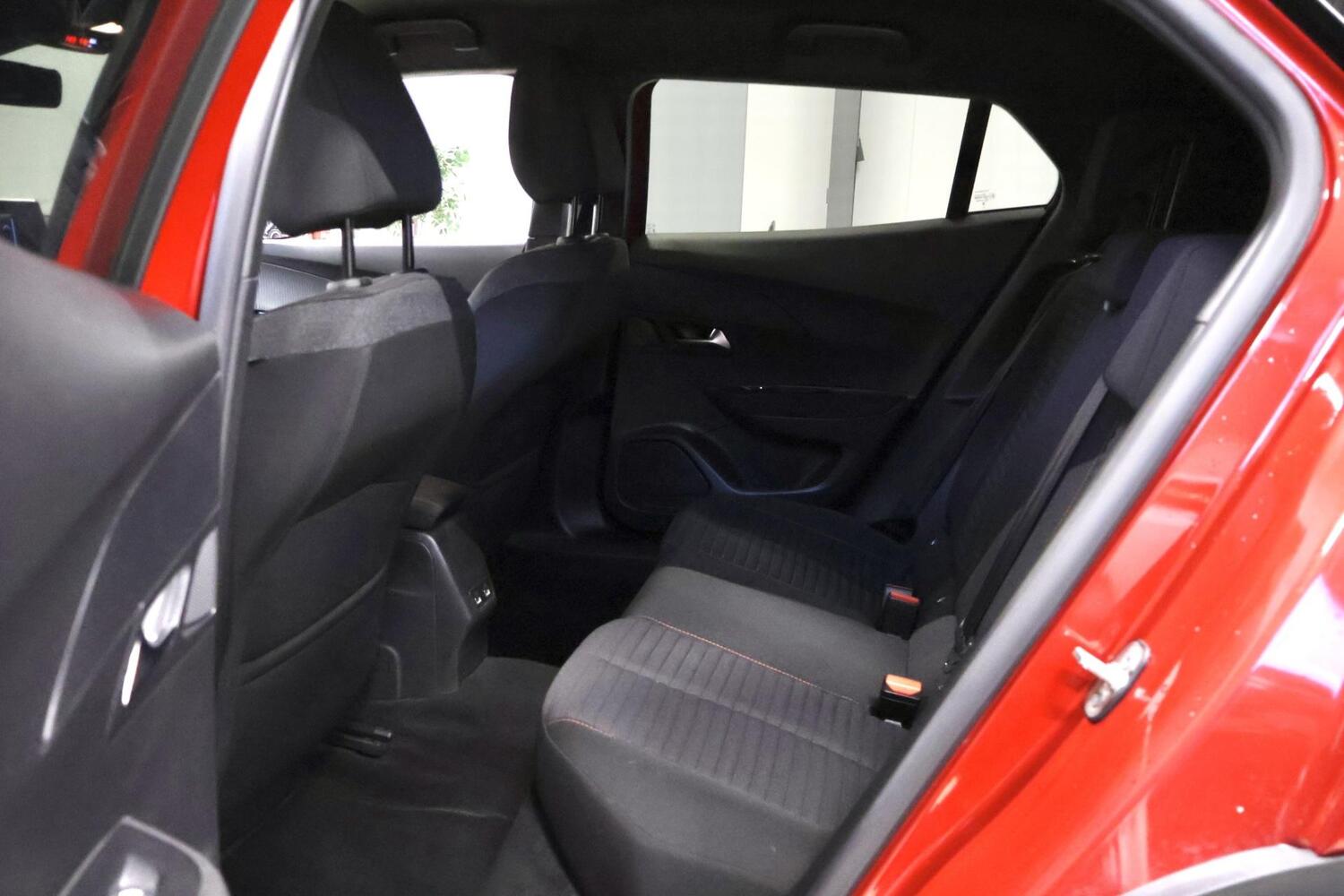Peugeot e-2008 vaihtoauto