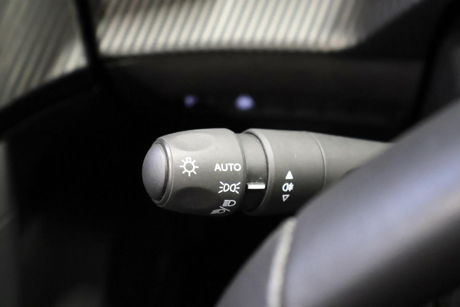 Peugeot e-2008 vaihtoauto