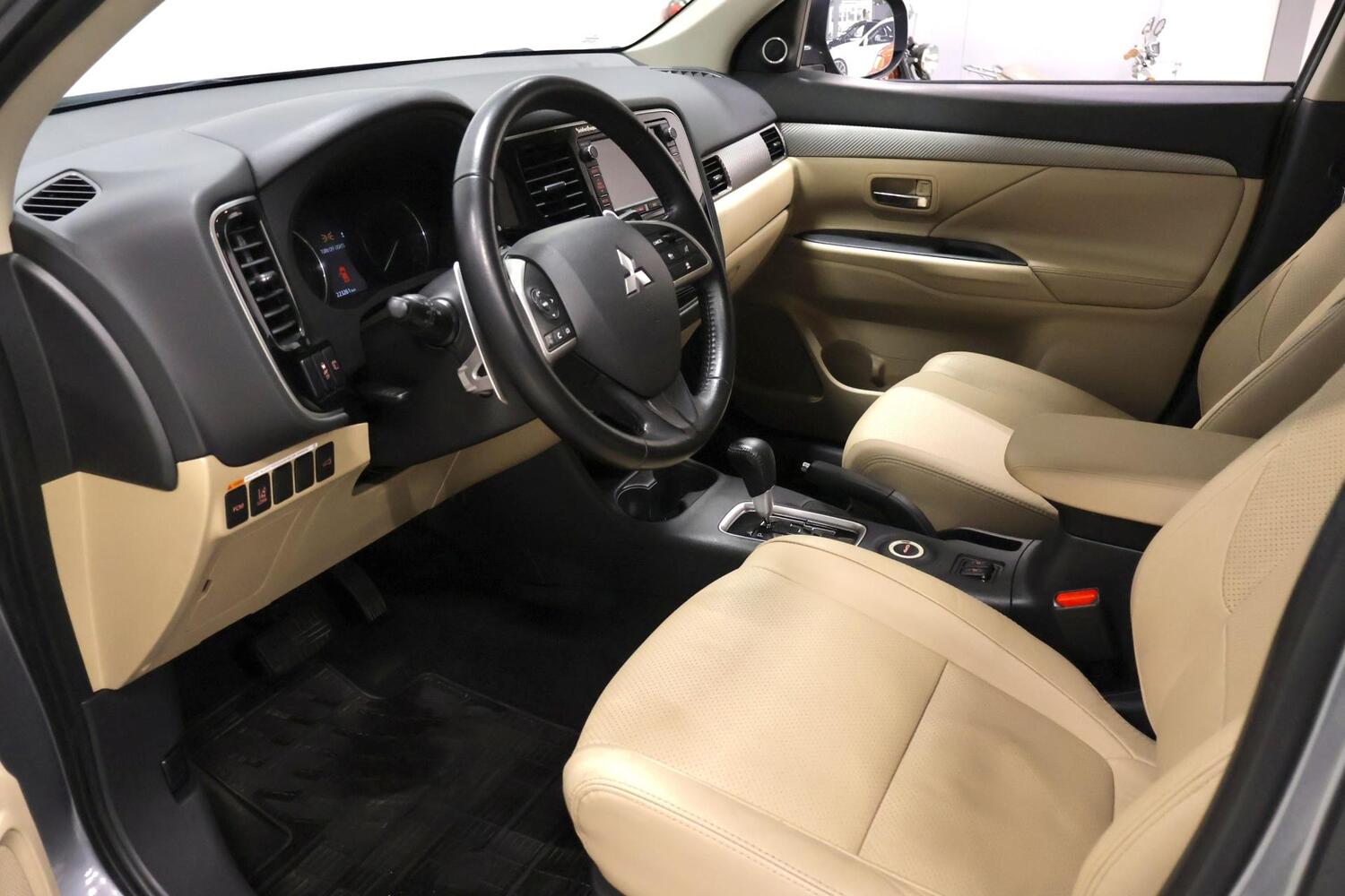 Mitsubishi Outlander vaihtoauto