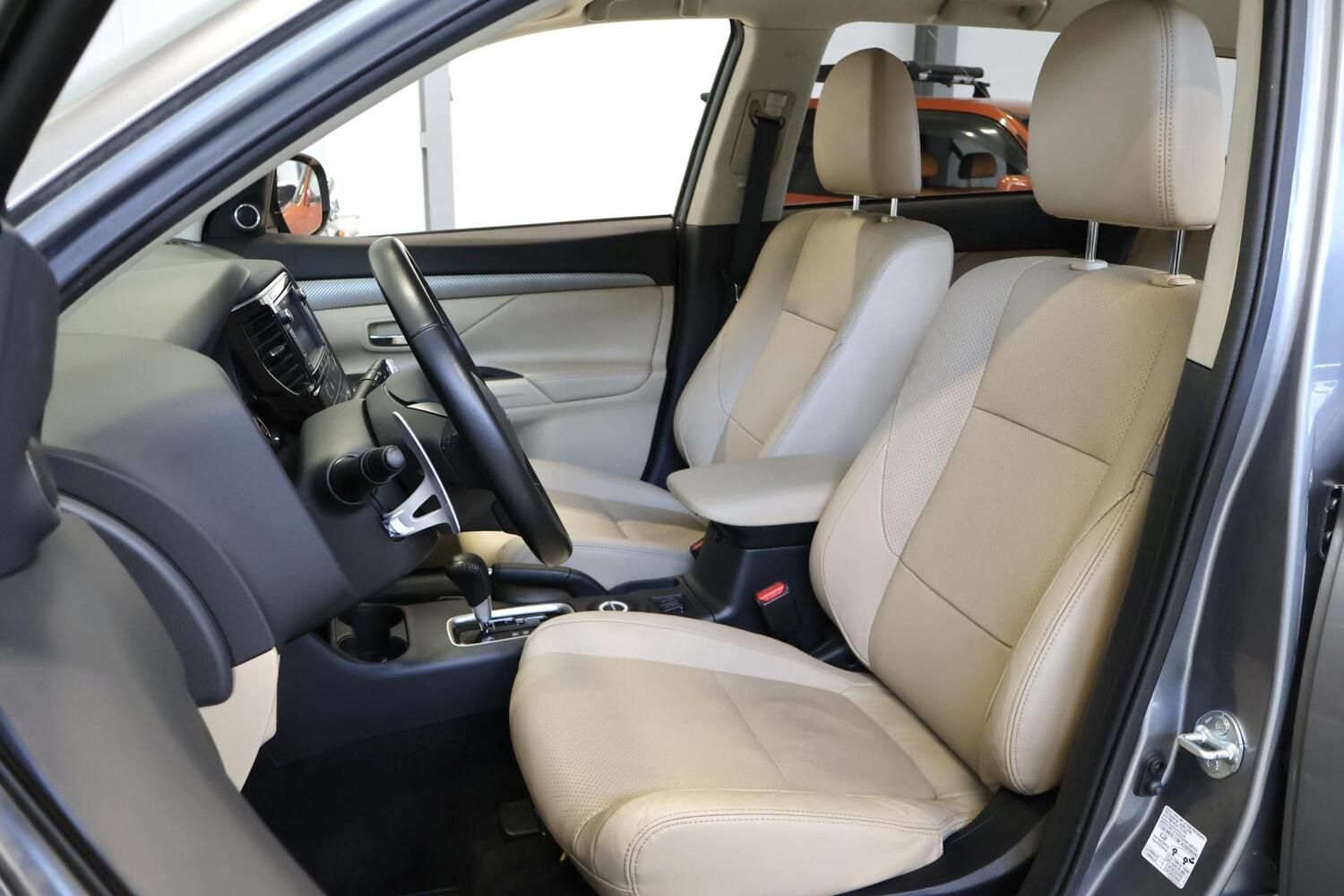 Mitsubishi Outlander vaihtoauto