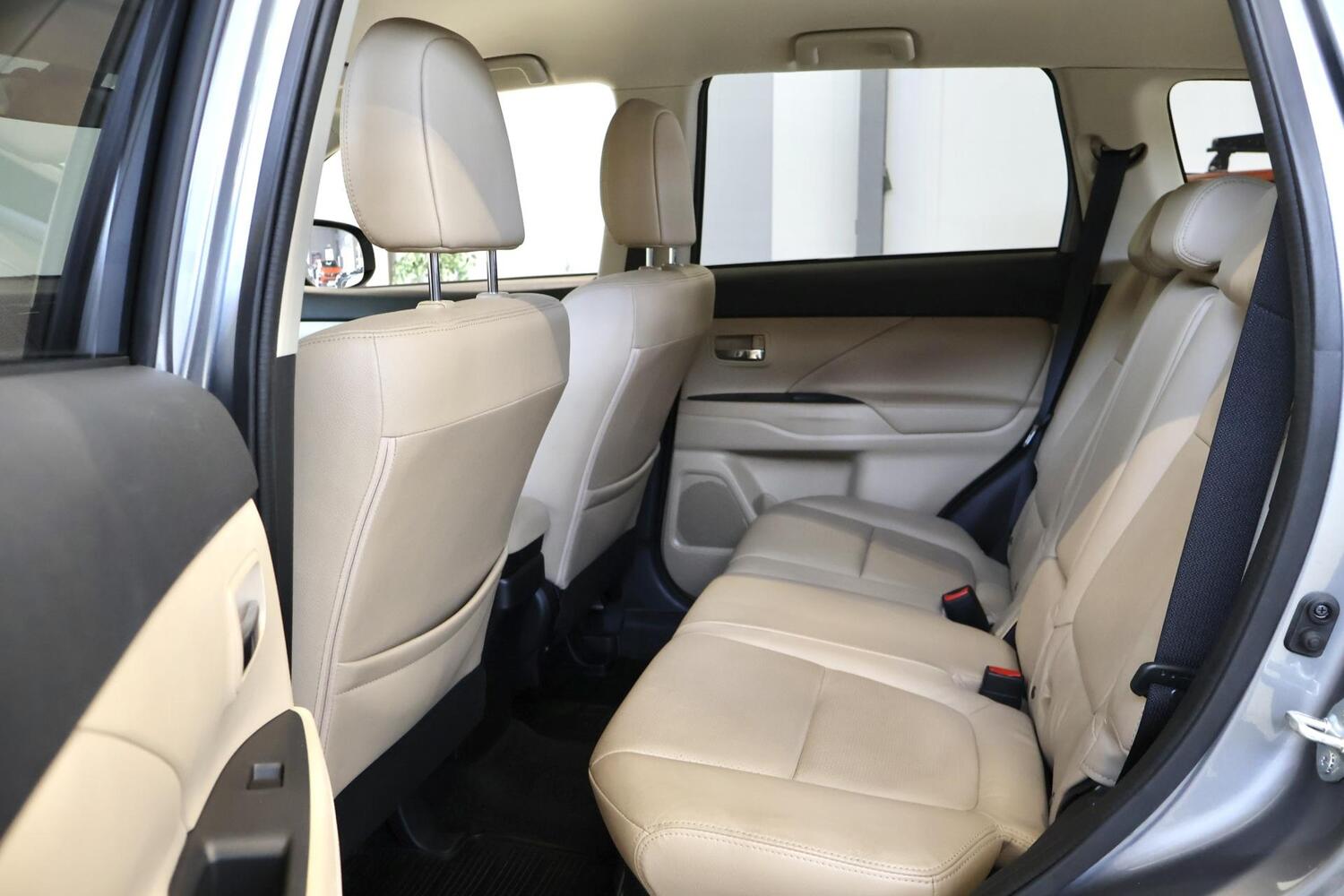 Mitsubishi Outlander vaihtoauto