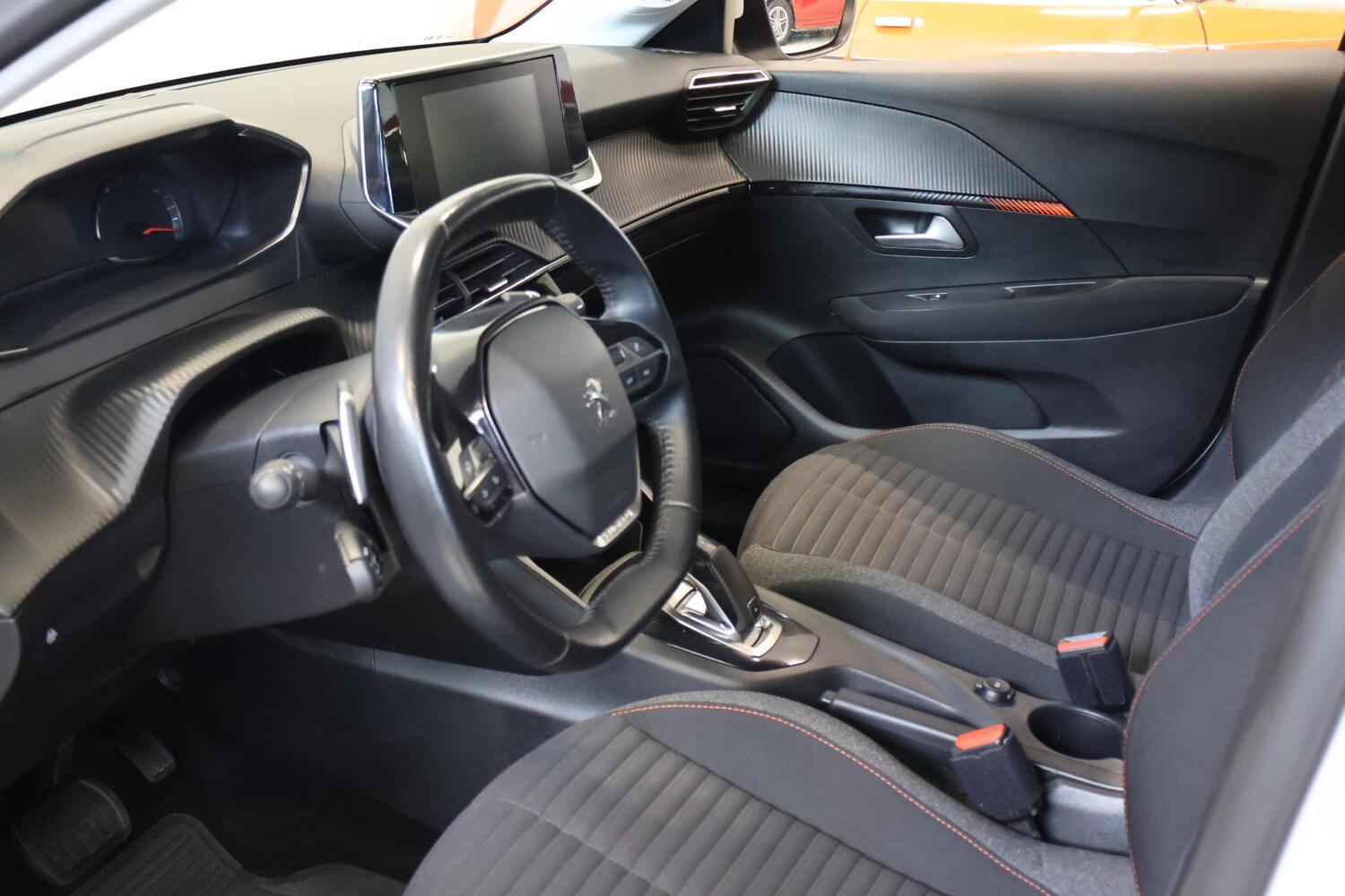 Peugeot 208 vaihtoauto