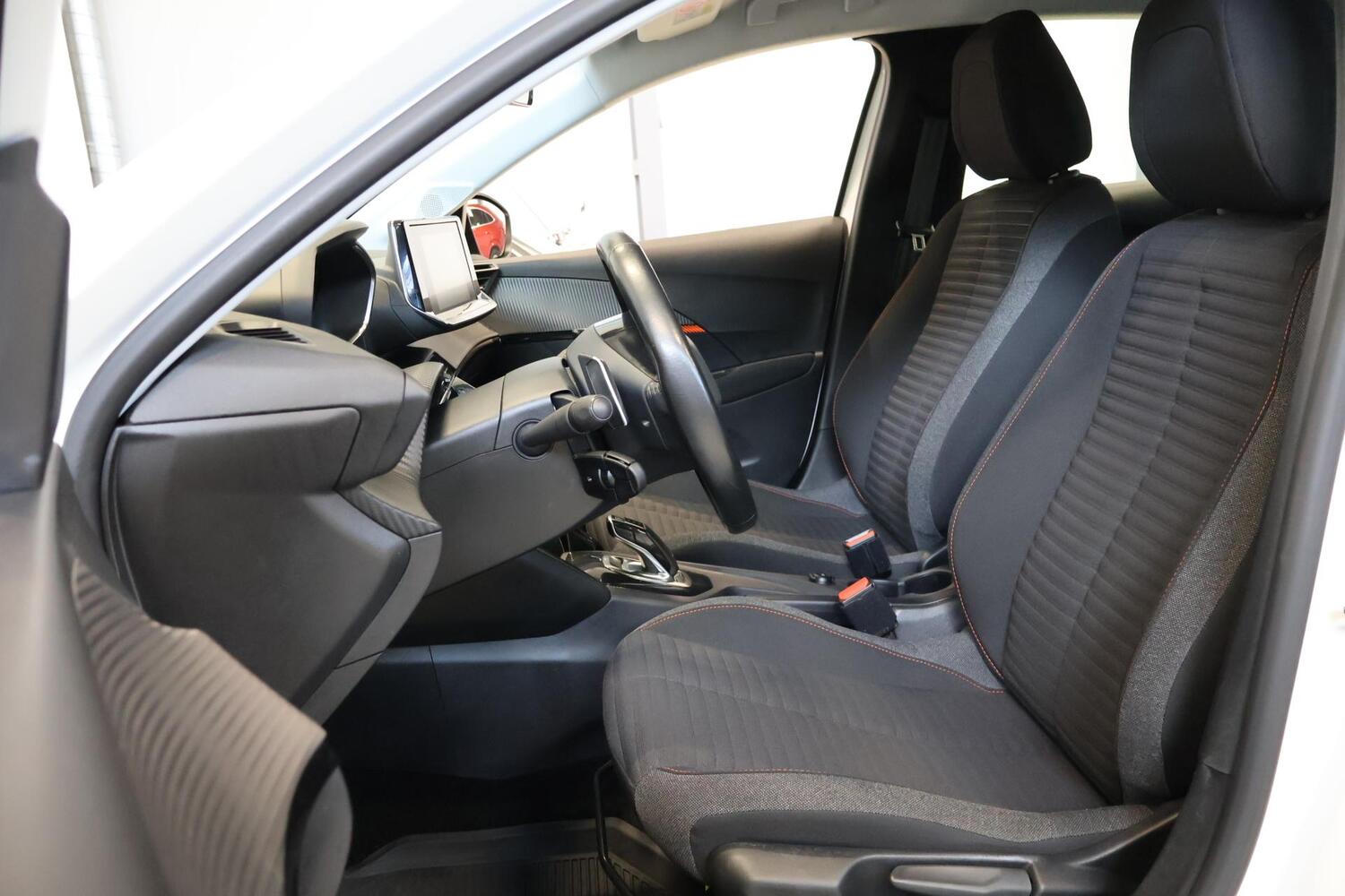 Peugeot 208 vaihtoauto