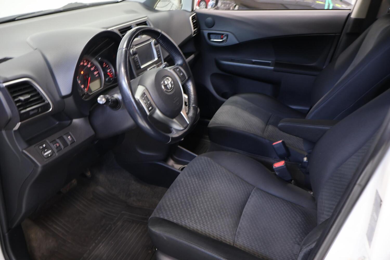 Toyota Verso-S vaihtoauto
