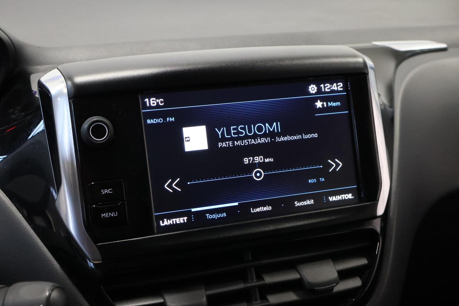 Peugeot 208 vaihtoauto