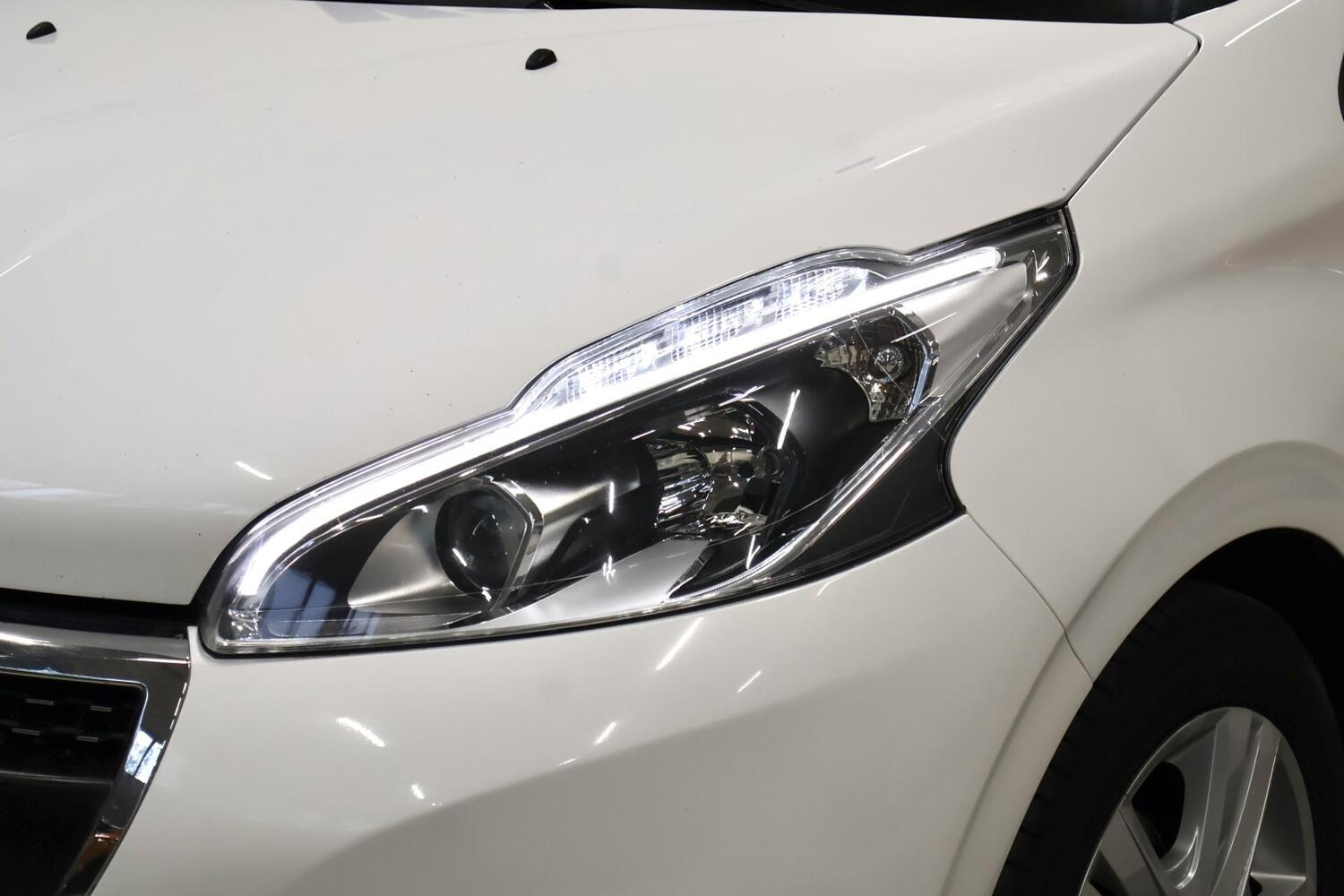 Peugeot 208 vaihtoauto