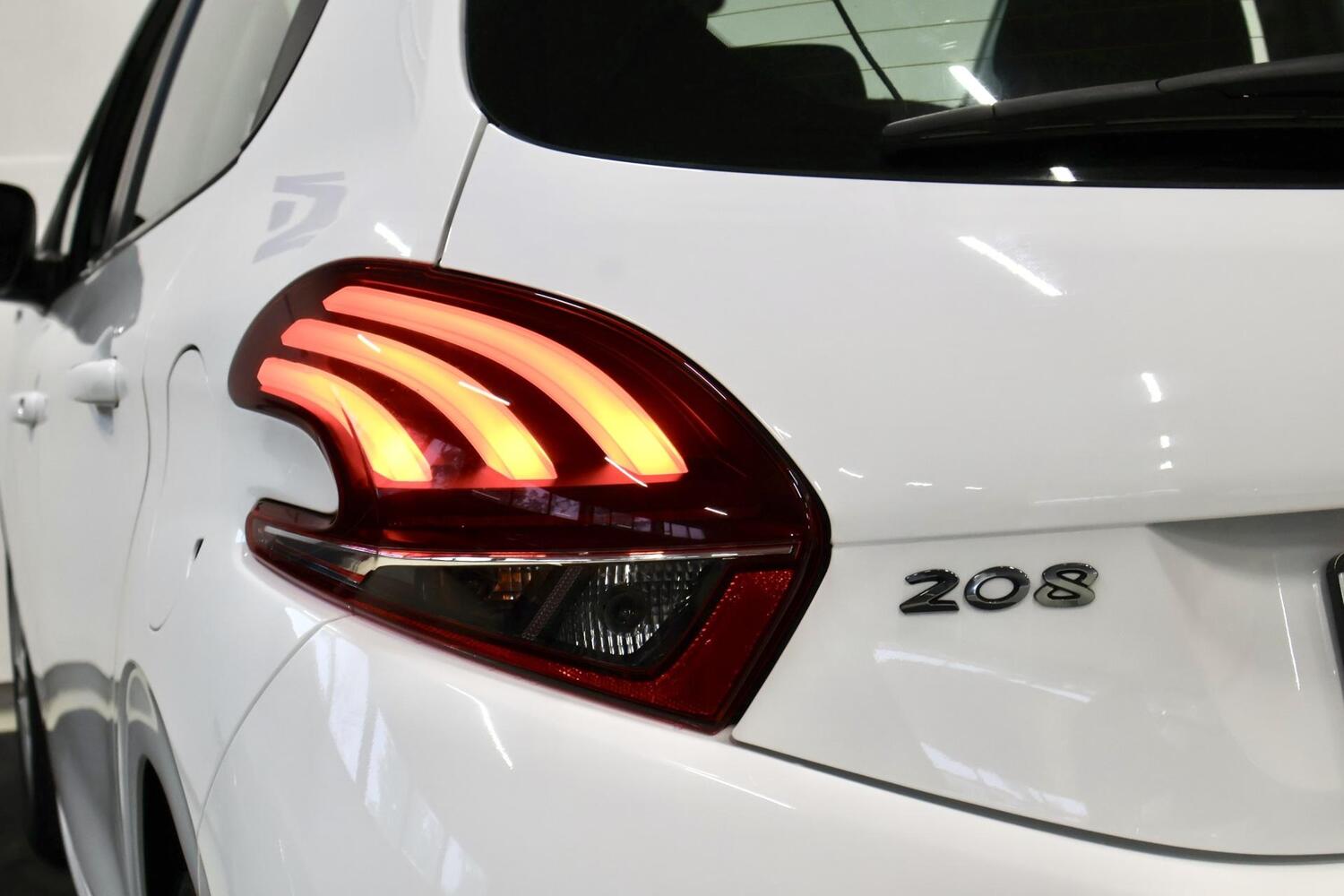 Peugeot 208 vaihtoauto