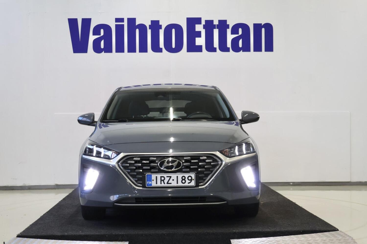 Hyundai IONIQ hybrid vaihtoauto