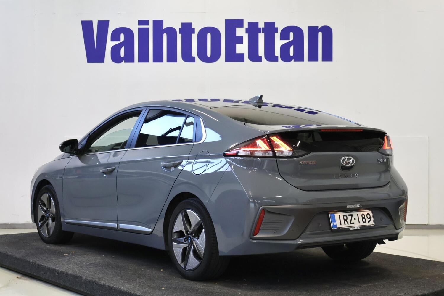 Hyundai IONIQ hybrid vaihtoauto