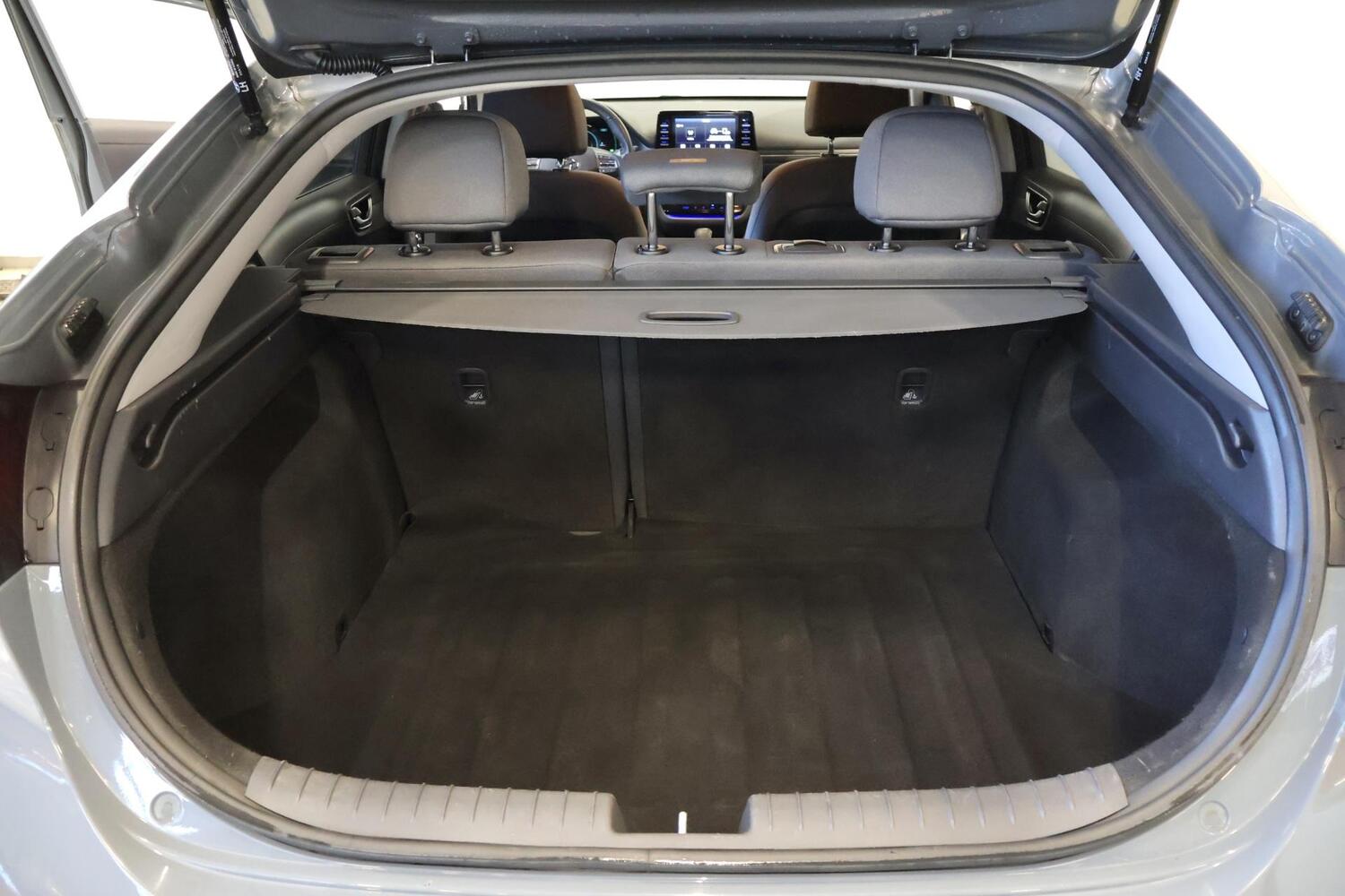 Hyundai IONIQ hybrid vaihtoauto
