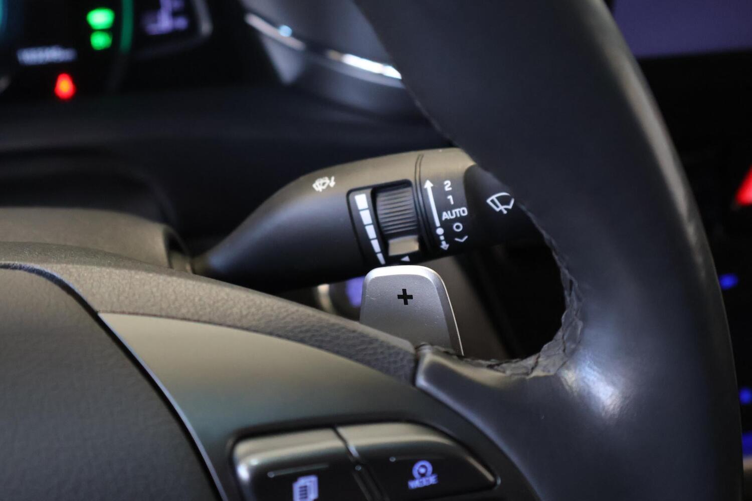Hyundai IONIQ hybrid vaihtoauto