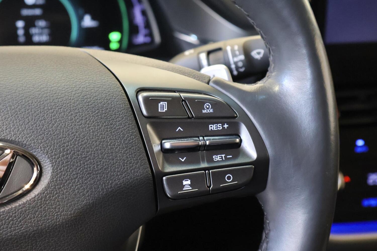 Hyundai IONIQ hybrid vaihtoauto