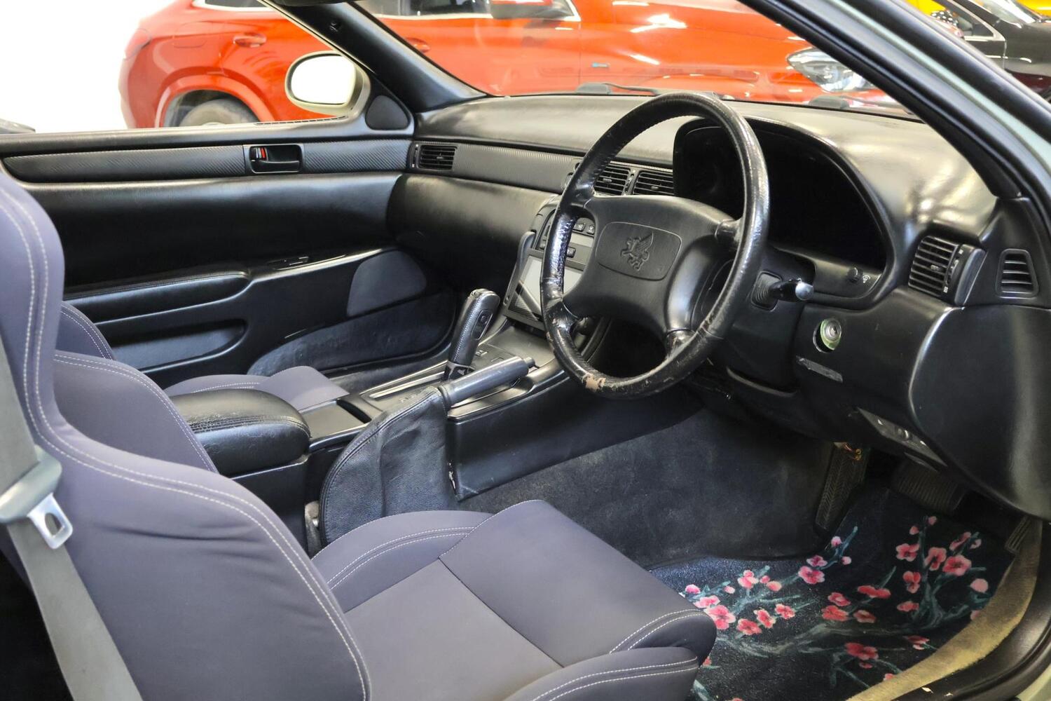 Toyota Soarer vaihtoauto