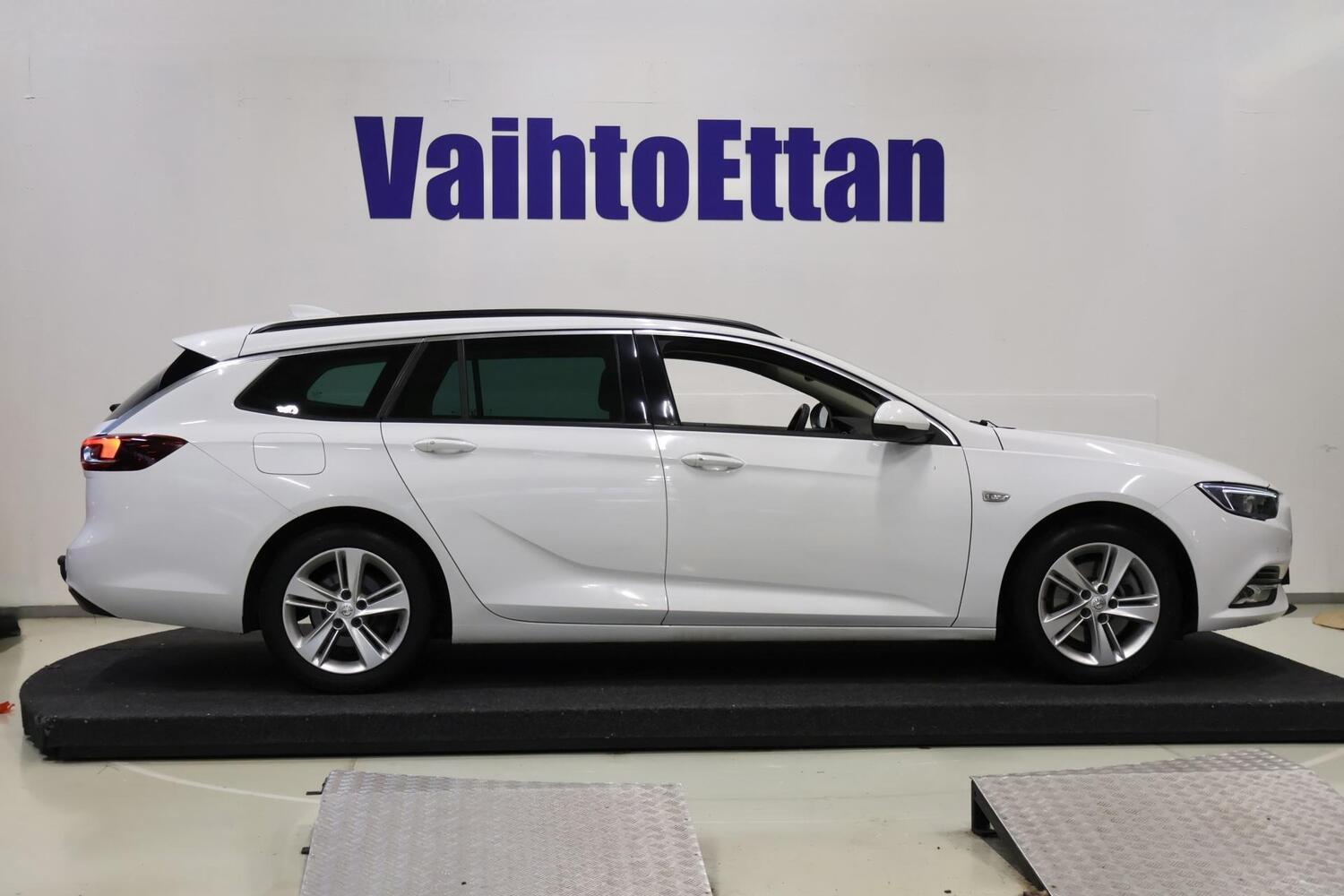 Opel Insignia vaihtoauto
