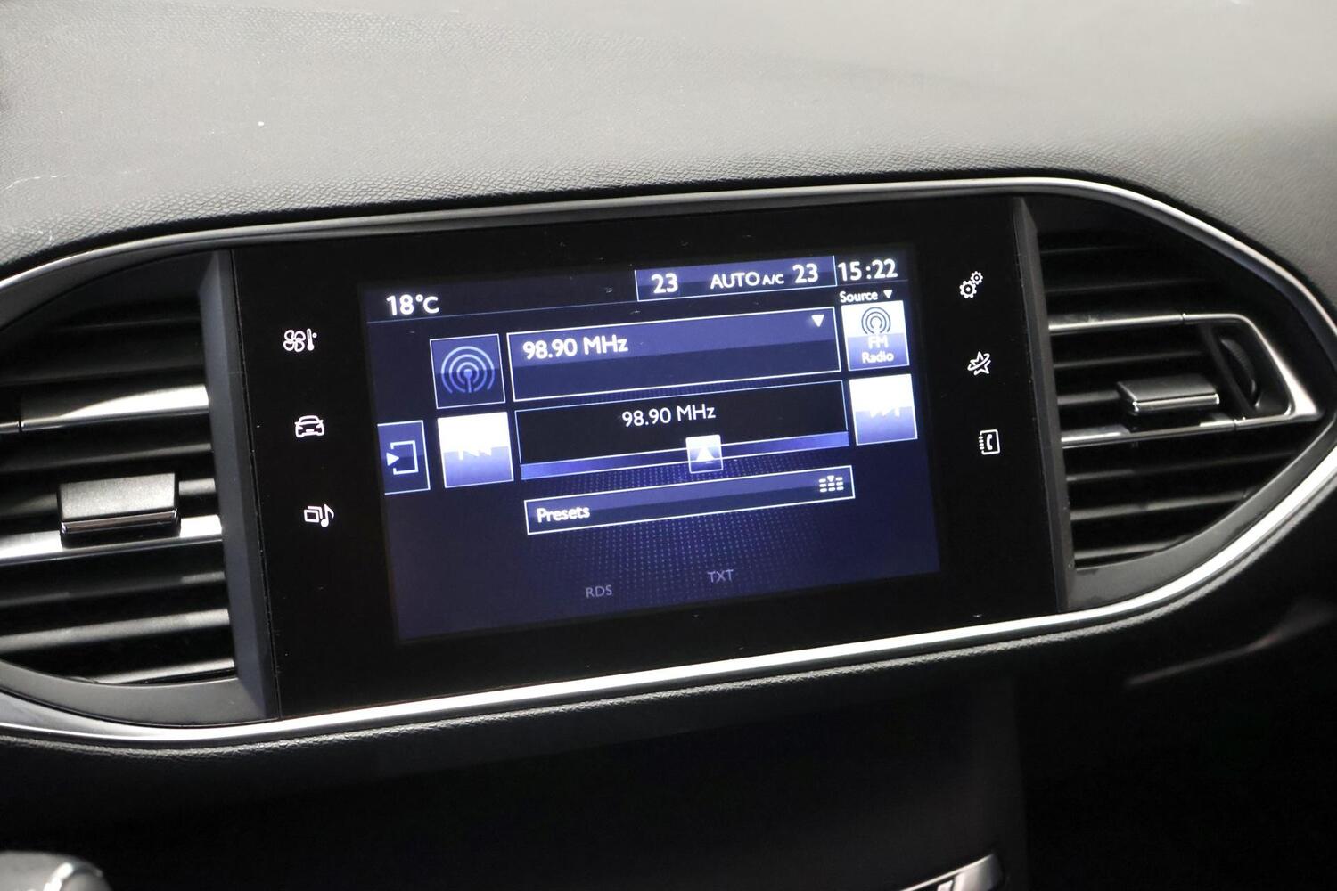 Peugeot 308 vaihtoauto