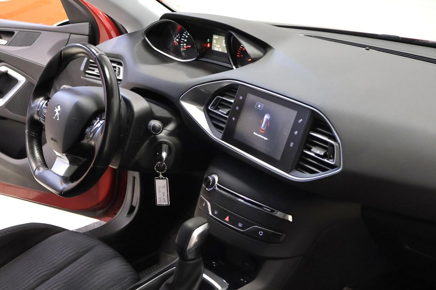 Peugeot 308 vaihtoauto