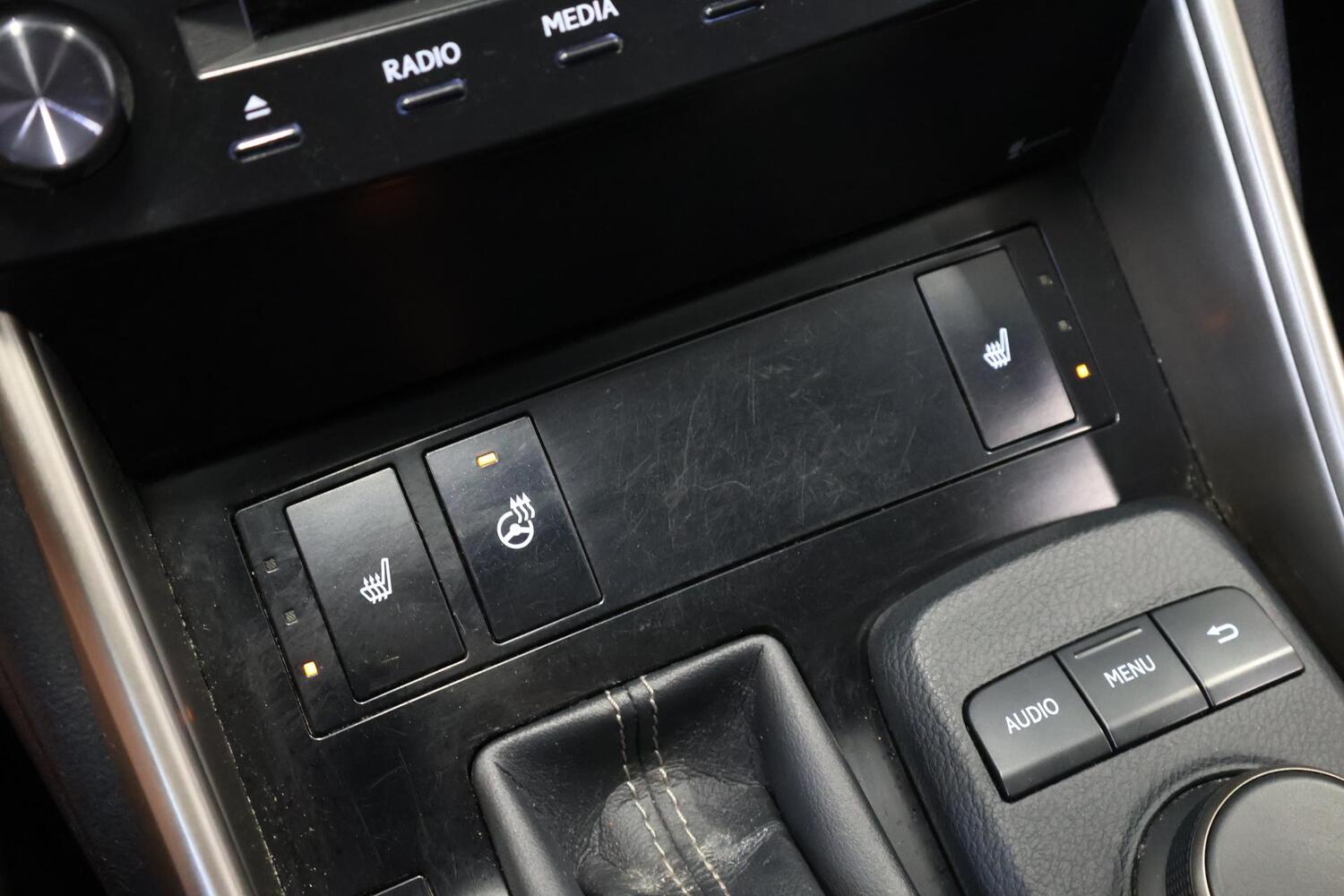 Lexus IS vaihtoauto