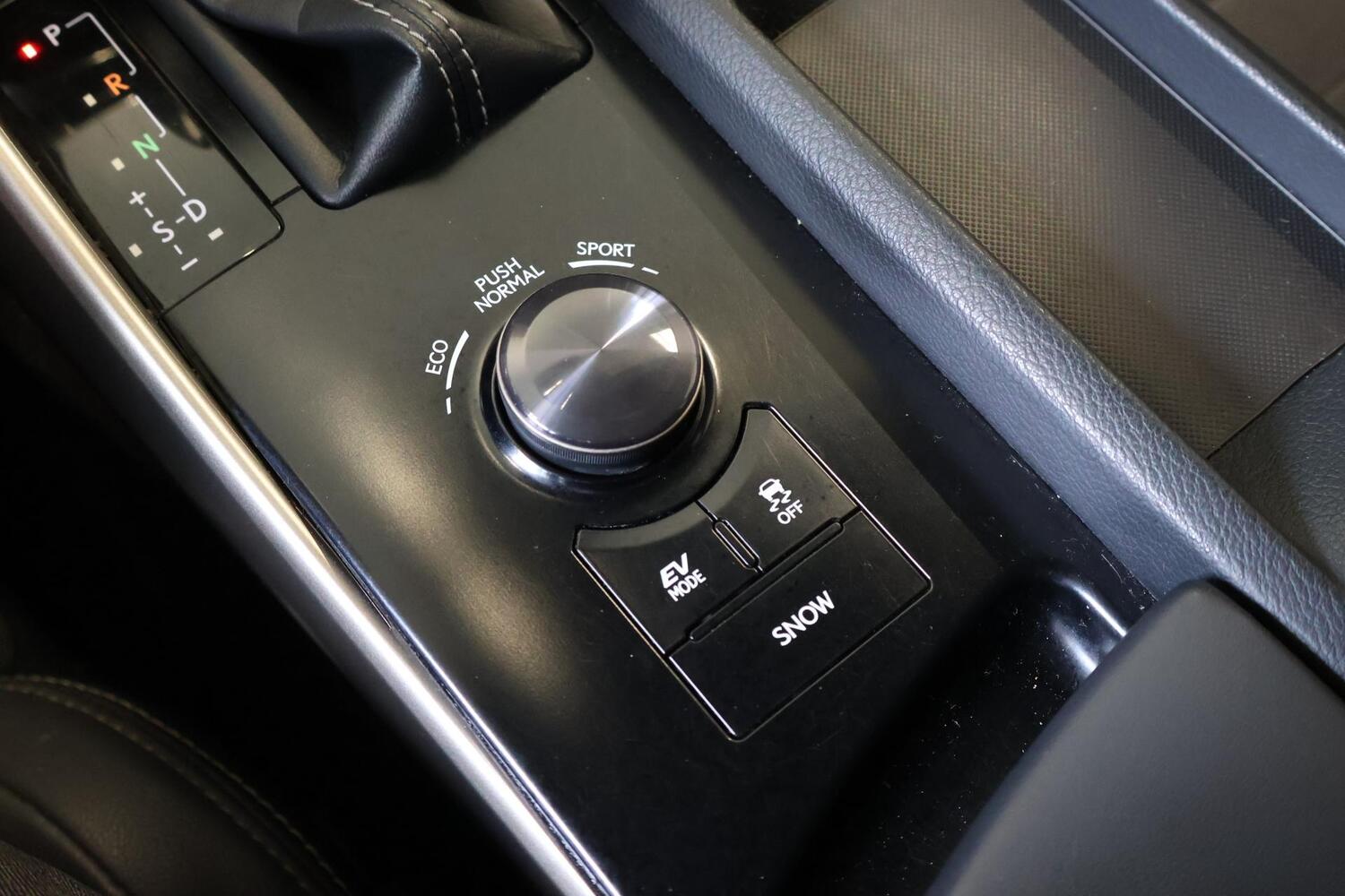 Lexus IS vaihtoauto