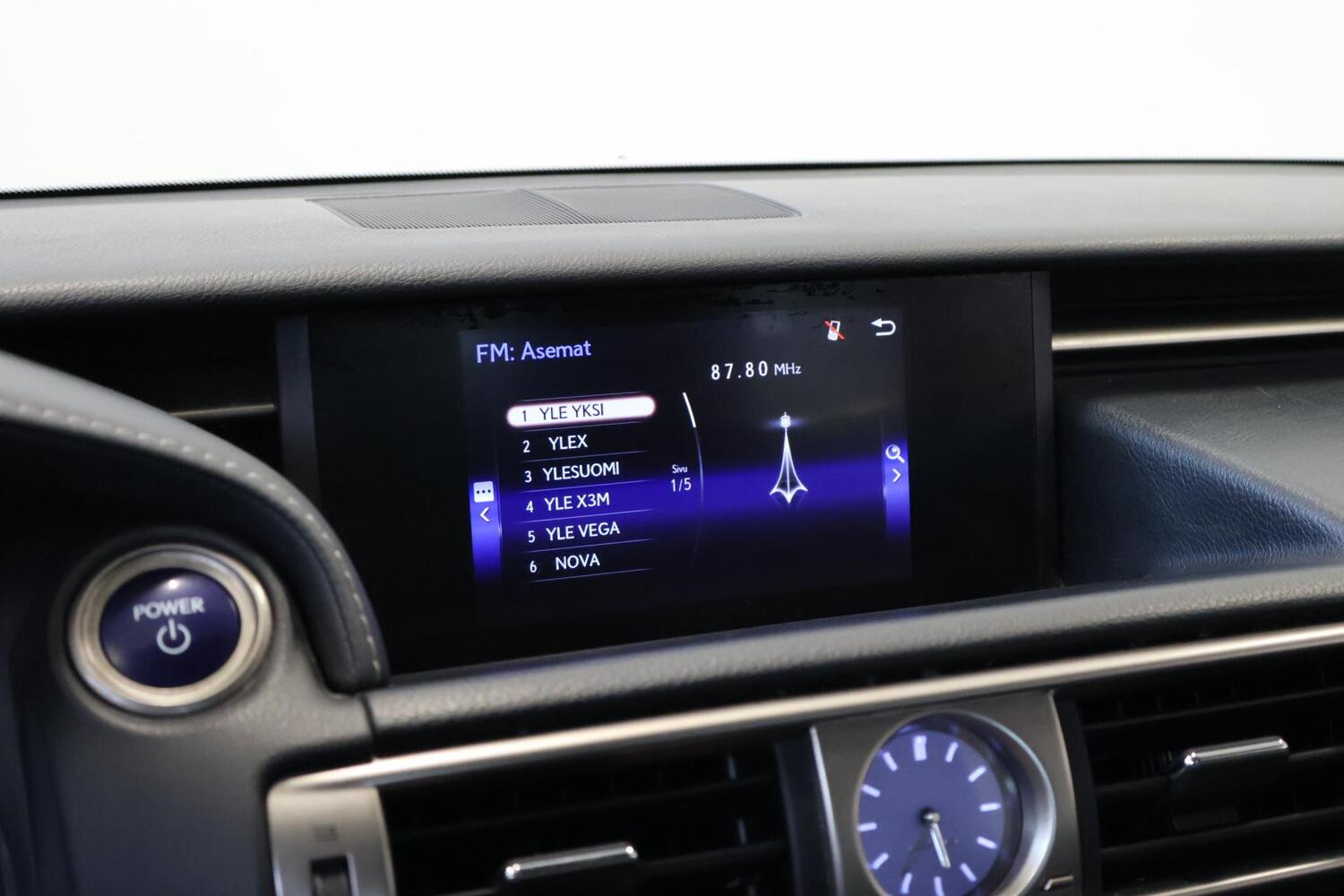 Lexus IS vaihtoauto