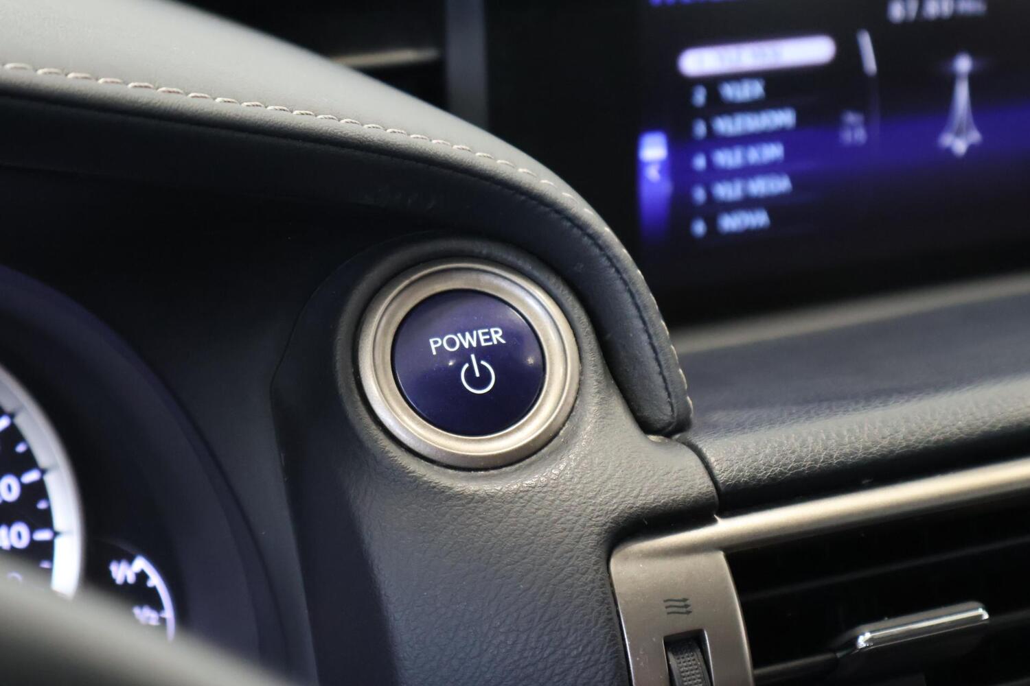Lexus IS vaihtoauto