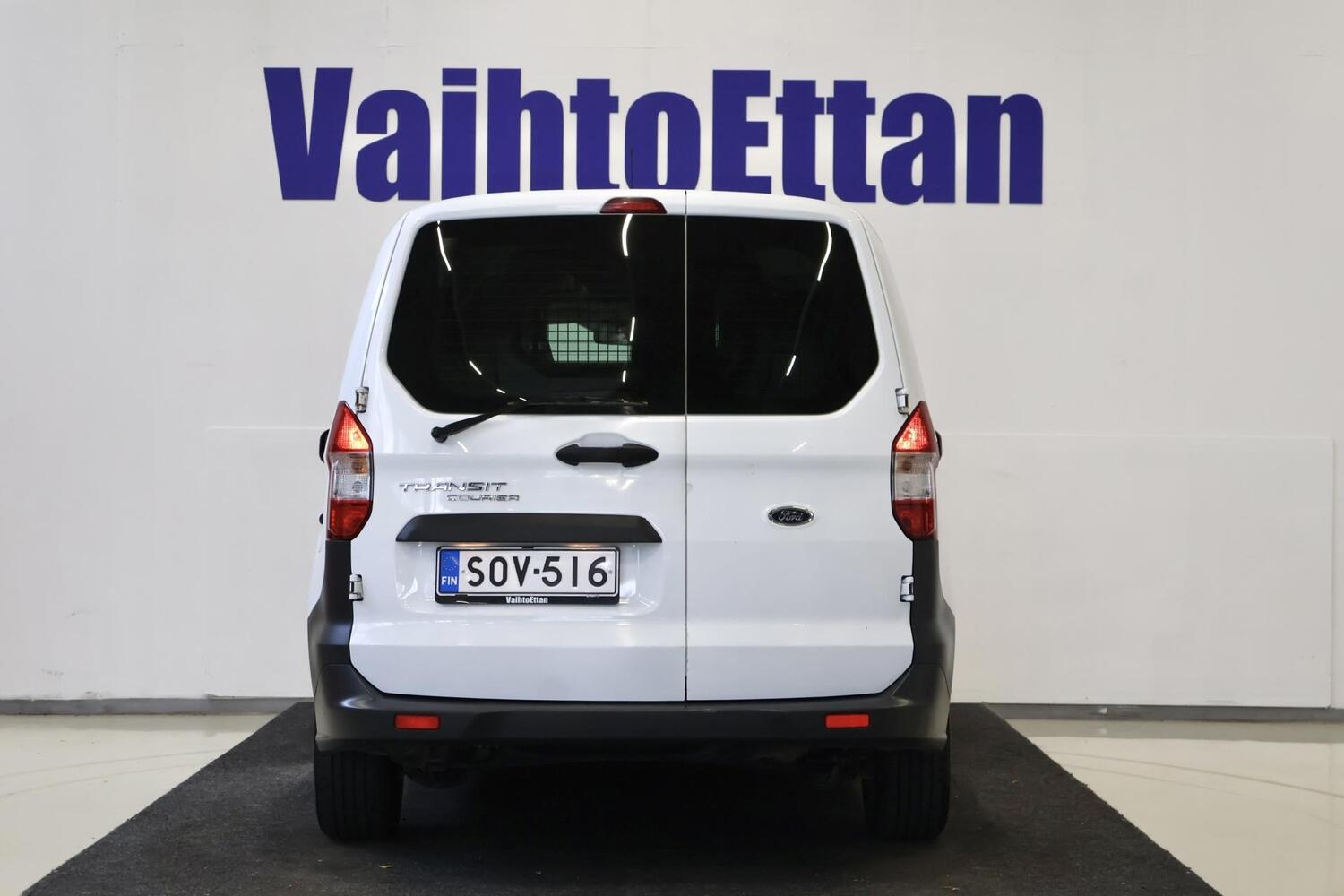 Ford Transit Courier vaihtoauto