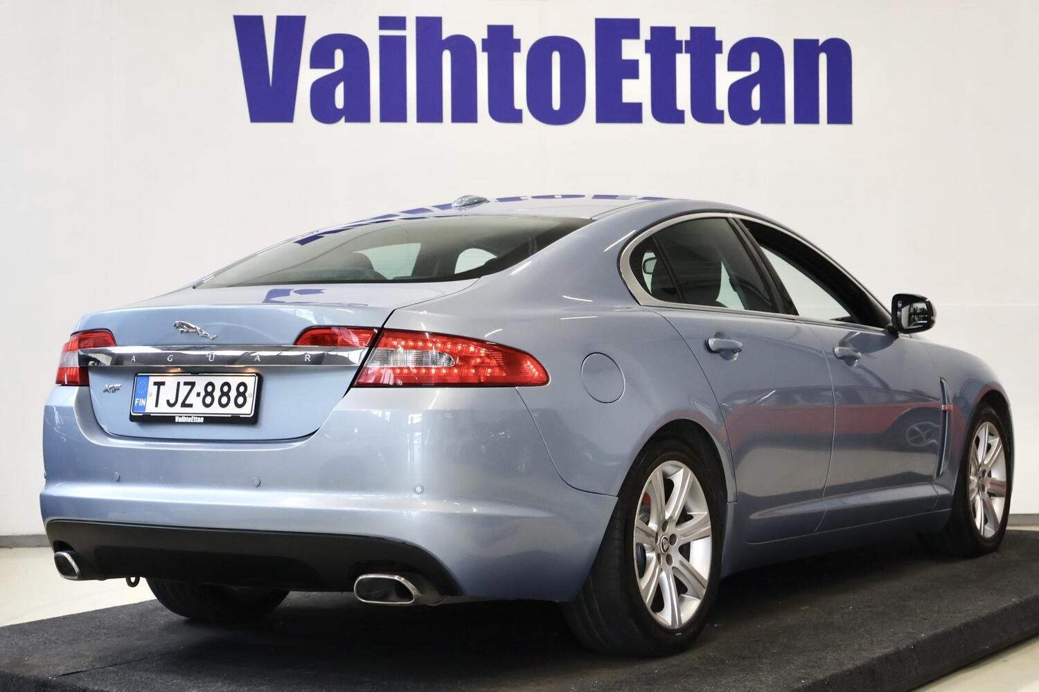 Jaguar XF vaihtoauto