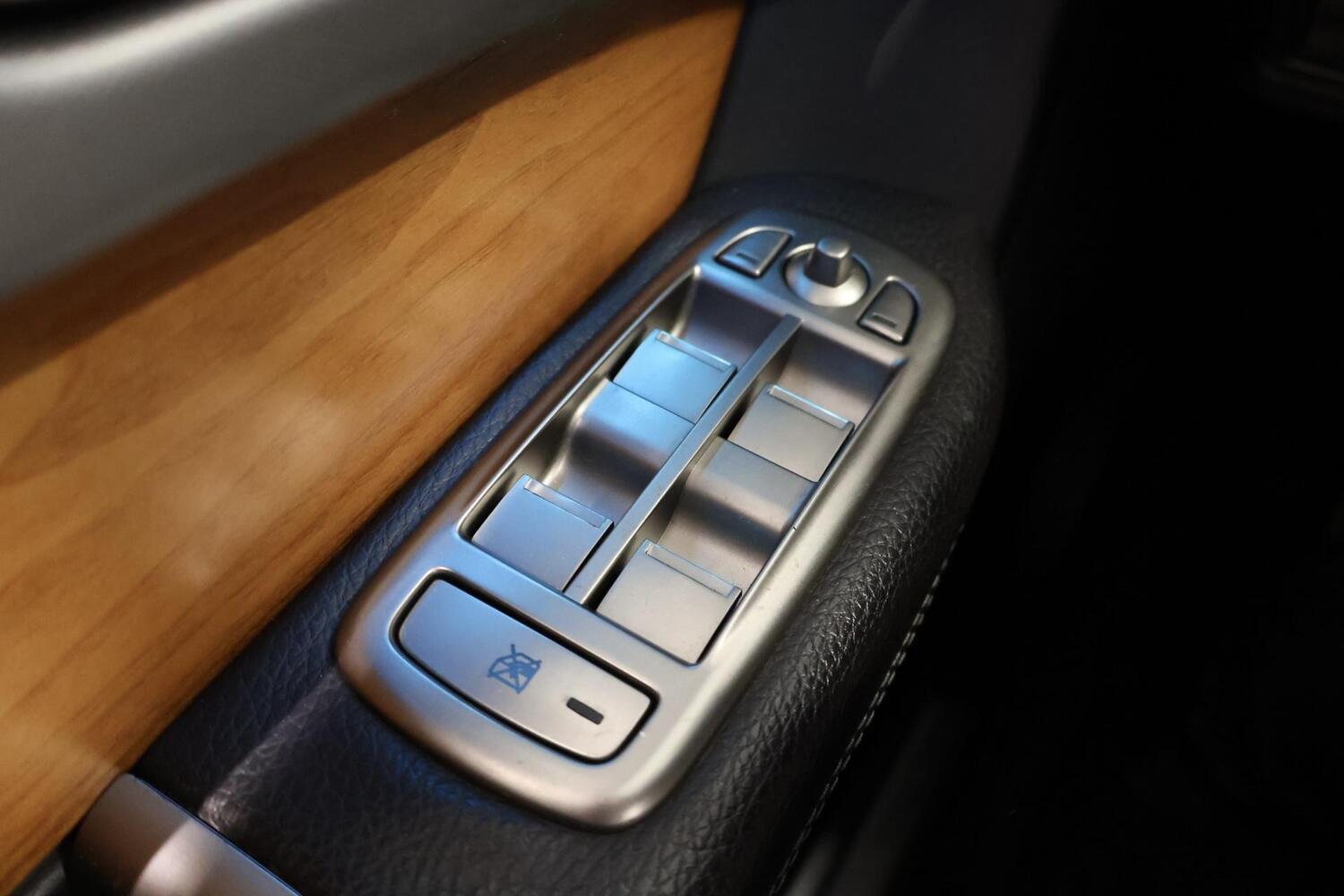 Jaguar XF vaihtoauto