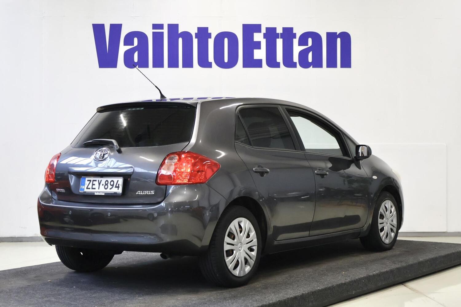 Toyota Auris vaihtoauto
