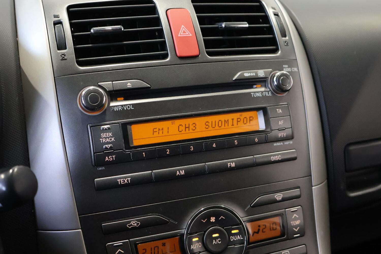 Toyota Auris vaihtoauto