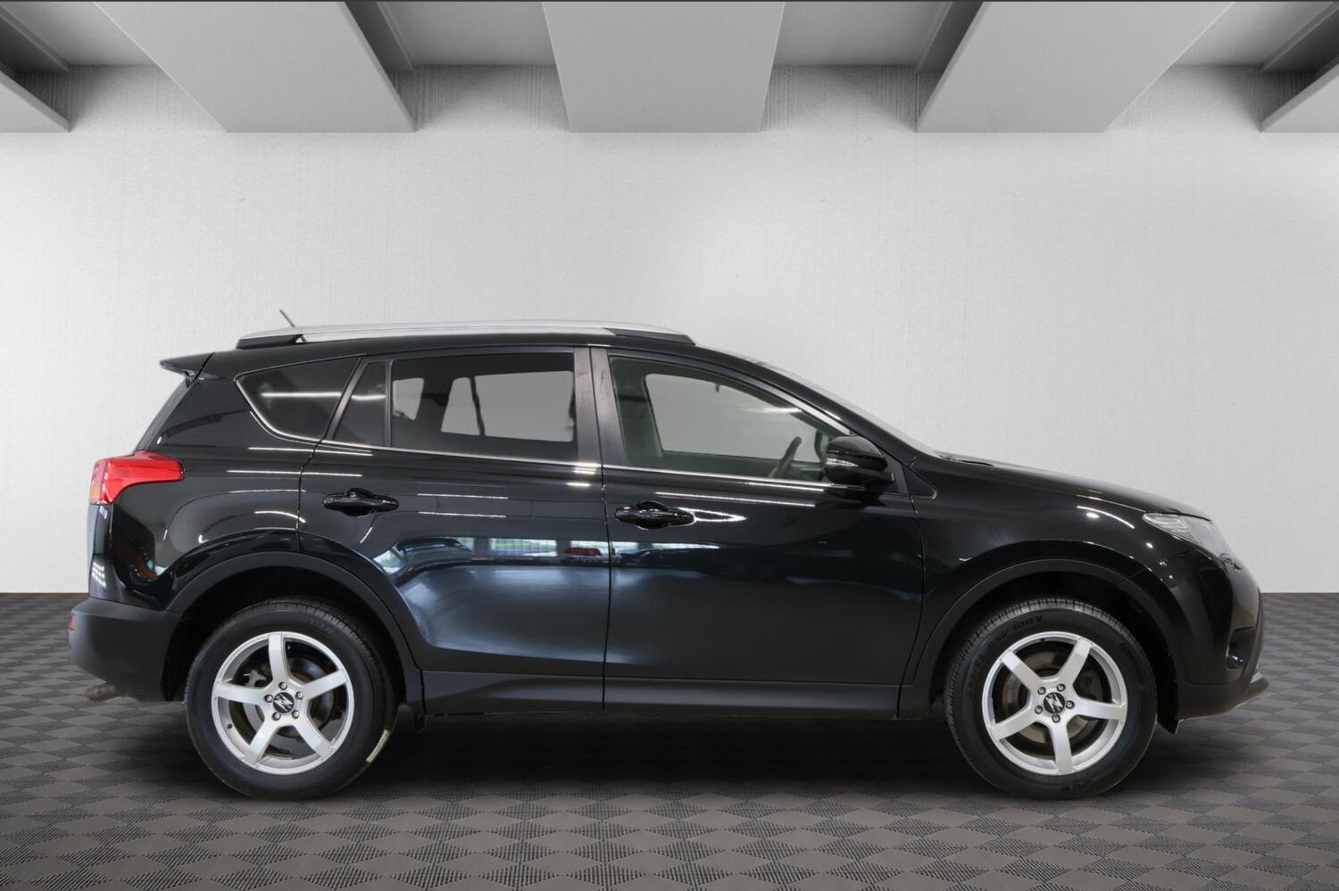 Toyota RAV4 vaihtoauto