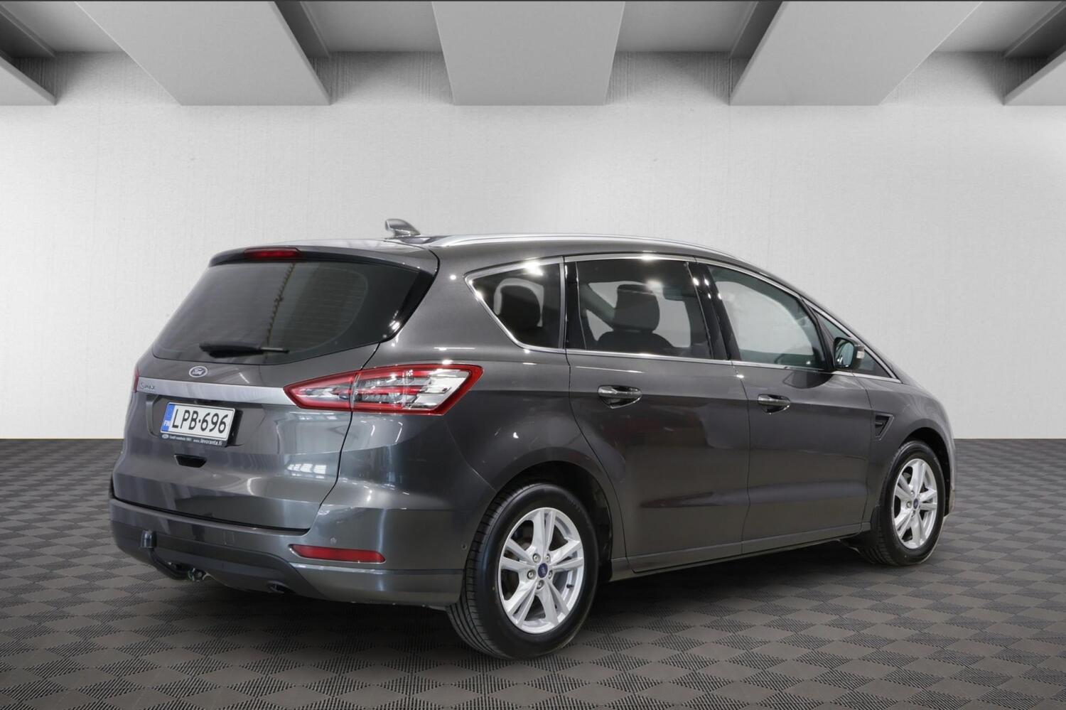 Ford S-MAX vaihtoauto