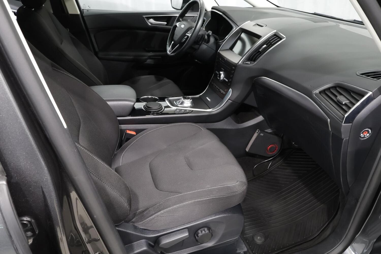 Ford S-MAX vaihtoauto